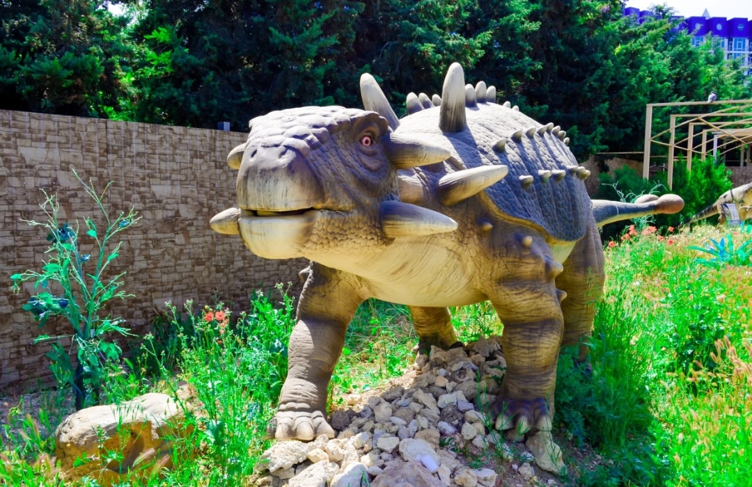 Парк динозавров «Затерянный мир» в Севастополе, Крым